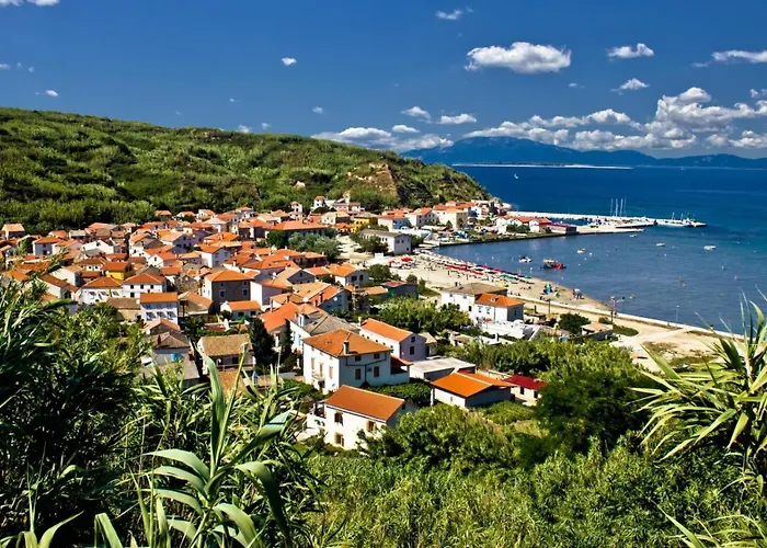 Apartamento In With Terrace, Air Conditioning, Wifi, Washing Machine 4913-1 Mali Lošinj