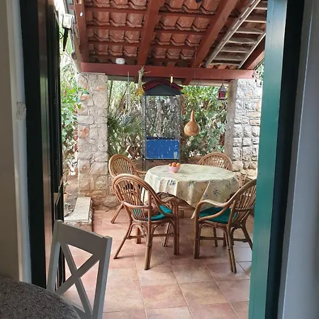 In With Terrace, Air Conditioning, Wifi, Washing Machine 4913-1 * Mali Lošinj